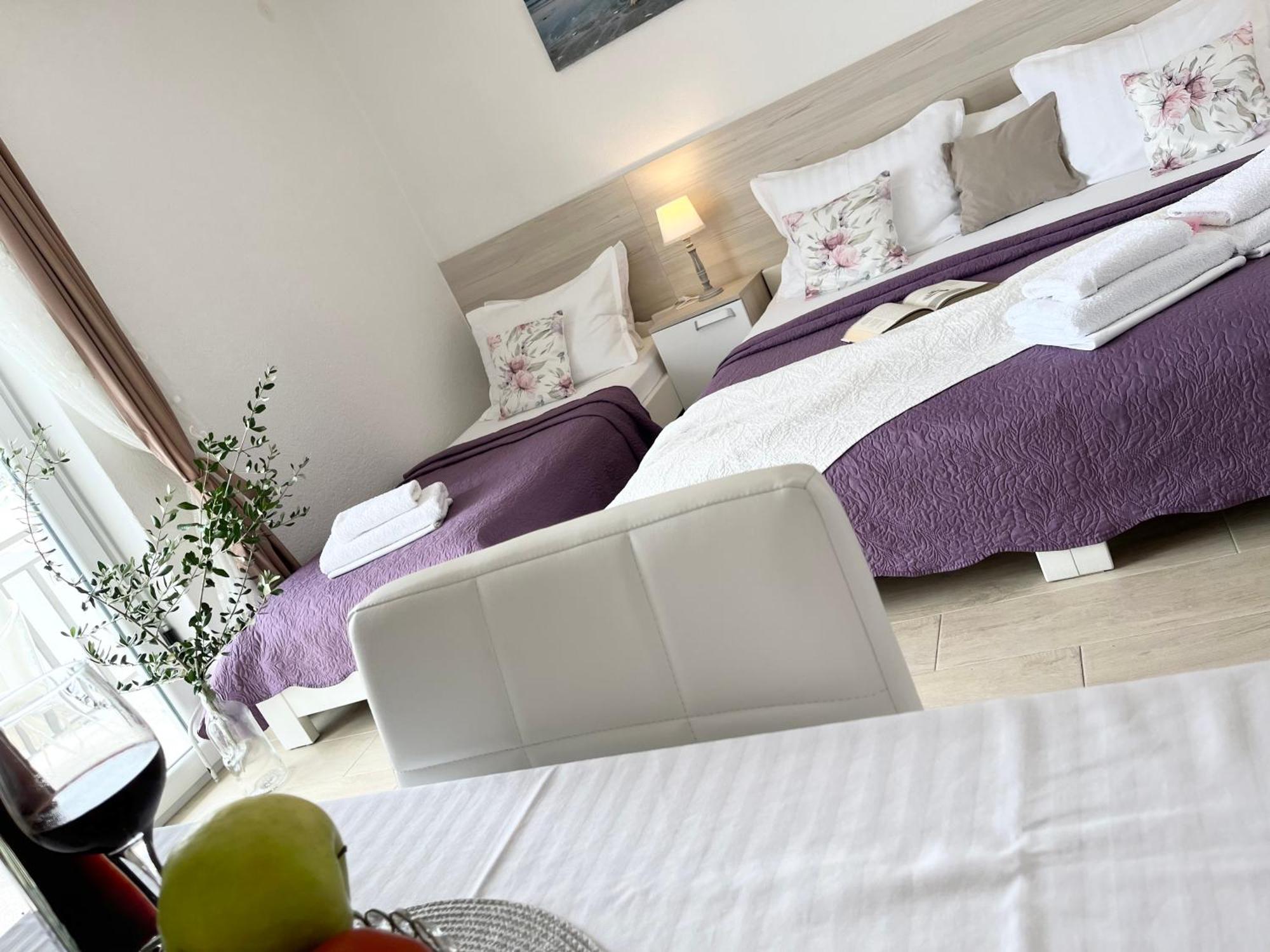 Apartments Irma Baška Voda Esterno foto
