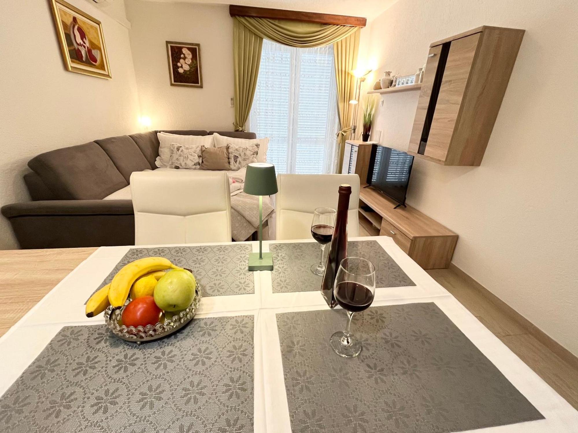 Apartments Irma Baška Voda Esterno foto