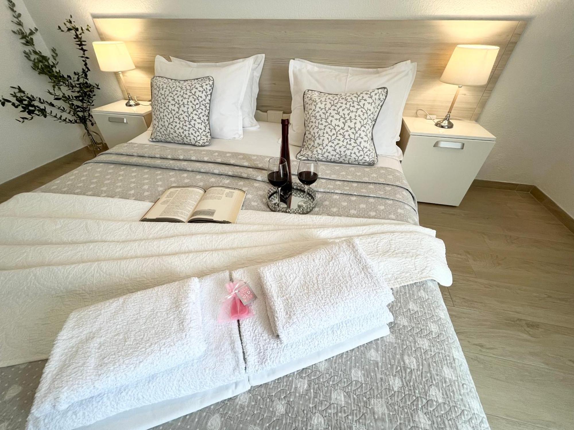 Apartments Irma Baška Voda Esterno foto