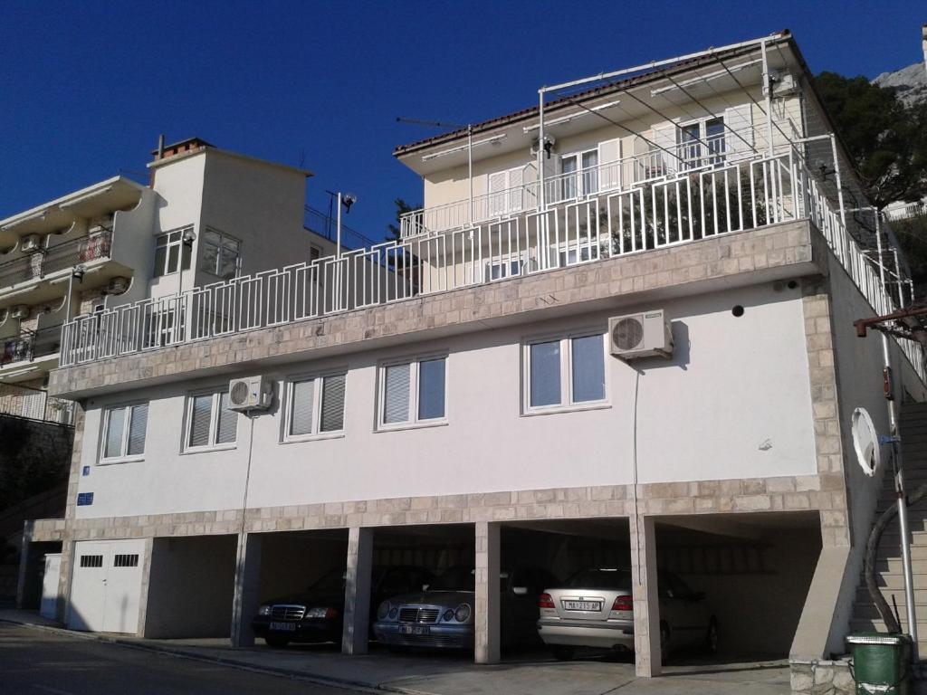 Apartments Irma Baška Voda Esterno foto